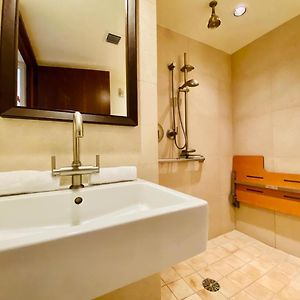 Two-Bedroom Suite City View